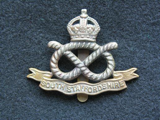WWII South Staffs Cap Badge 