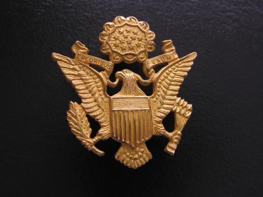 WWI U.S. Officers Cap Badge