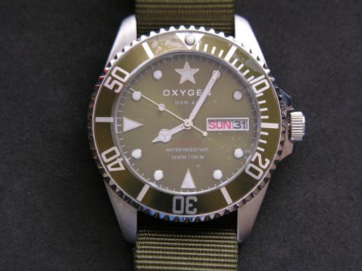 Oxygen Forest 44 Divers Watch