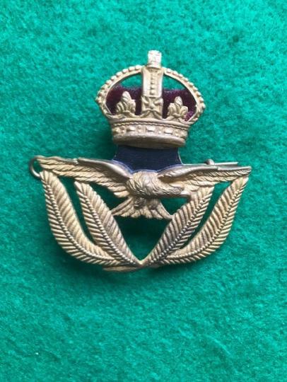 WWII Royal Air Force Warrant Officer Cap Badge