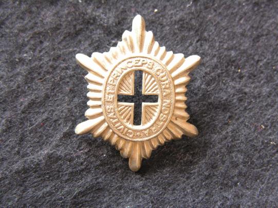 WW2 Canadian Governor Generals Foot Guards Cap Badge