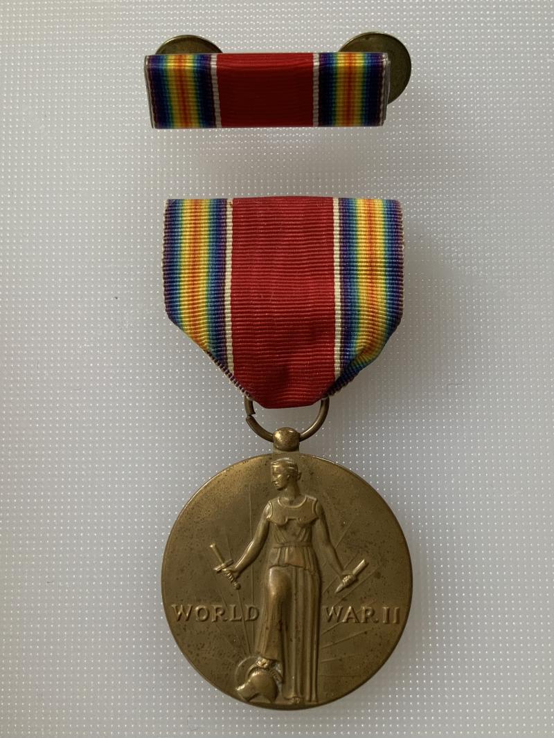 WWII American Victory Medal and Ribbon Bar
