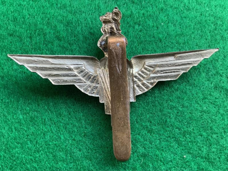 Bob Sims Militaria WWII British Parachute Regiment Cap Badge   57256a 