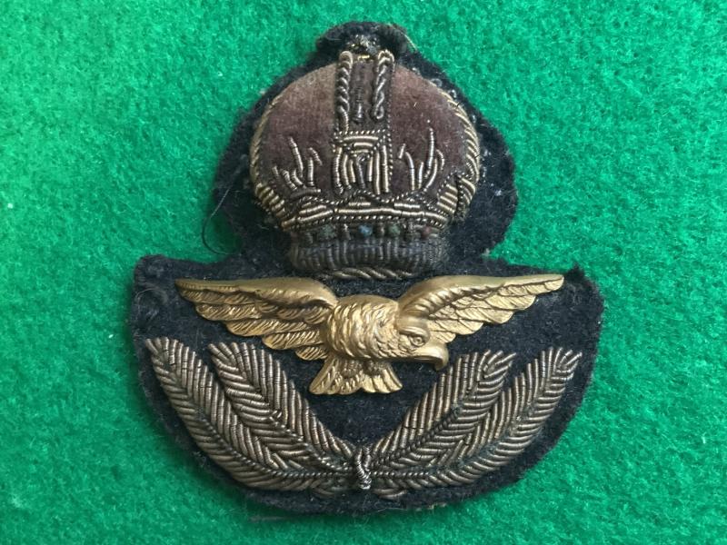 WWII Royal Air Force Officer’s Cap Badge