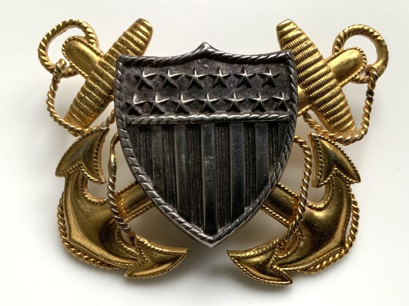 WWII United States Coast Guard Warrant Officer Cap Badge